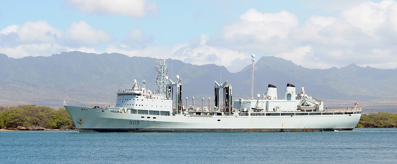 HMCS Protecteur (AOR 509).jpg